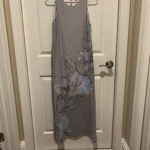 Maxi dress worn once. Light and airy